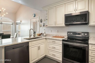 17-web-or-mls-3838-w-harrison-st