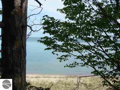 Trees blocking views can be removed/trimmed per DE