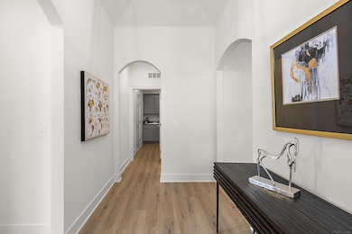 21148 Lilac Ln, Clinton Township, MI 48036 - photo 6