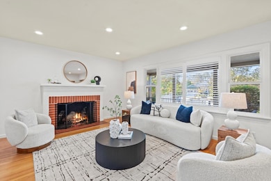 351 Jeter St, Redwood City, CA 94062 - photo 3