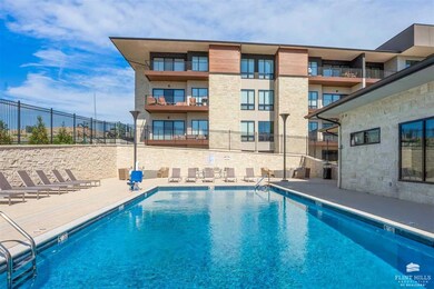 3010 Fieldhouse Cir unit 202, Manhattan, KS 66503 - photo 3