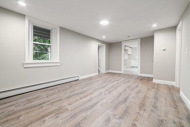 1706 Quinnipiac Ave, New Haven, CT 06513 - photo 4