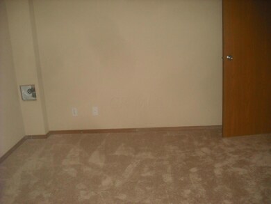 7478 CALL RD (7)
