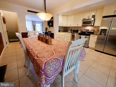 447 Park Dr, Glenolden, PA 19036 - photo 6