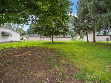 439 W Mckeever St, Andrews, IN 46702 - photo 4