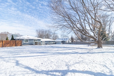 8513 W Sycamore Rd, Fairland, IN 46126 - photo 5