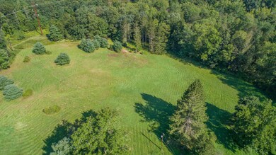 152 Markle Rd, Lackawaxen Township, PA 18428 - photo 5