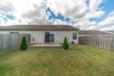 1504 October Ridge Ct, Columbus, OH 43223 - photo 6