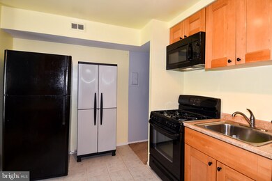 8473 Greenbelt Rd unit 2, Greenbelt, MD 20770 - photo 6