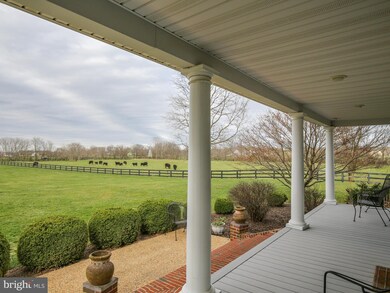 471 Longmarsh Rd, Berryville, VA 22611 - photo 6