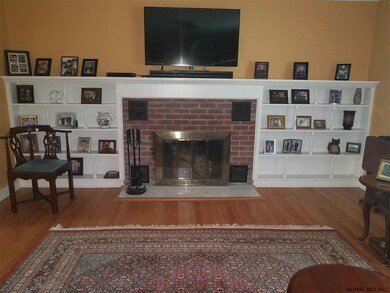 92 Spring Rd, Schenectady, NY 12302 - photo 3