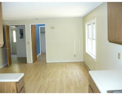 7 Woodland Dr, Montague, MA 01351 - photo 3