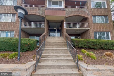 440 Girard St unit 203, Gaithersburg, MD 20877 - photo 2
