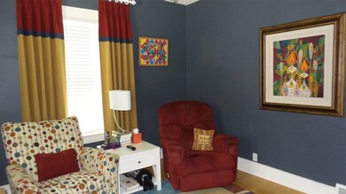 332 W 4th St, Auburn, IN 46706 - photo 2