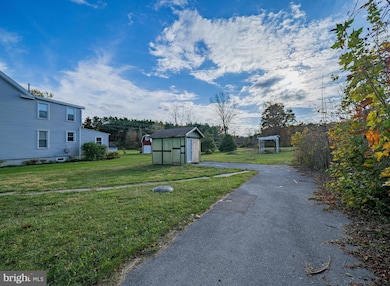 25329 Highfield Rd, Cascade, MD 21719 - photo 4