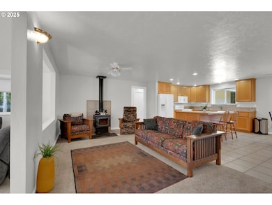 89550 Dick Way, Florence, OR 97439 - photo 7