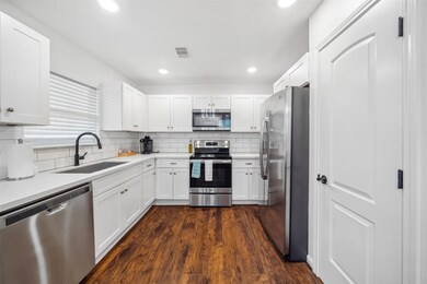 2212 Rosewood St unit F, Houston, TX 77004 - photo 6