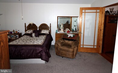 9540 Elvis Ln, Lanham, MD 20706 - photo 7