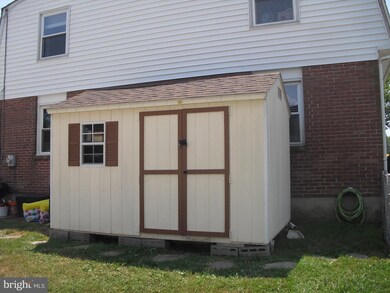 3248 Ryerson Cir, Halethorpe, MD 21227 - photo 6