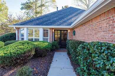 285 N Farm Dr, Alpharetta, GA 30004 - photo 4