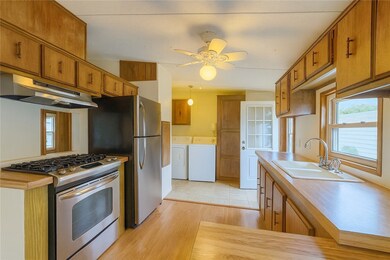 1308 N 10th St, Mattoon, IL 61938 - photo 7