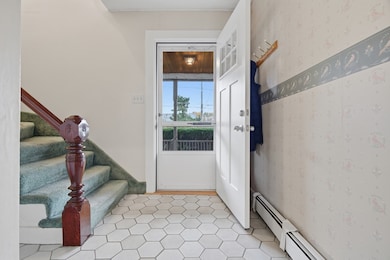 8 Hancock St, Melrose, MA 02176 - photo 4