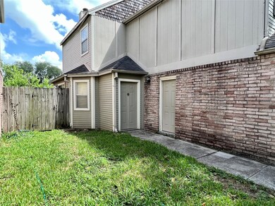 9307 Kingsflower Cir, Houston, TX 77075 - photo 4