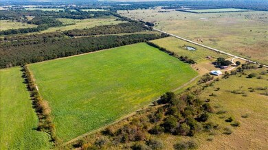 1210 Oil Field Rd, Ennis, TX 75119 - photo 6