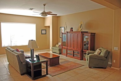 4249 W Reddie Loop, Phoenix, AZ 85083 - photo 5