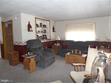 137 E Spring St, Bechtelsville, PA 19505 - photo 5