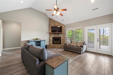 16 Rockingham Dr, Bella Vista, AR 72715 - photo 4