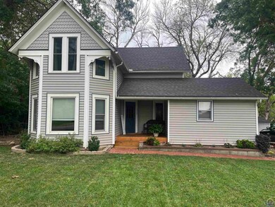 112 W 2nd St, Hoyt, KS 66440 - photo 2