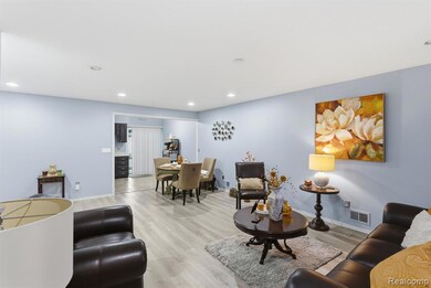 30671 Washington Blvd, Warren, MI 48093 - photo 5