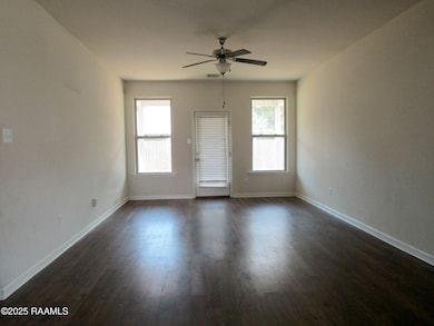 209 Marshfield Dr, Lafayette, LA 70507 - photo 4