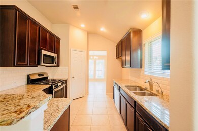 15619 Whispering Green Dr, Cypress, TX 77429 - photo 4