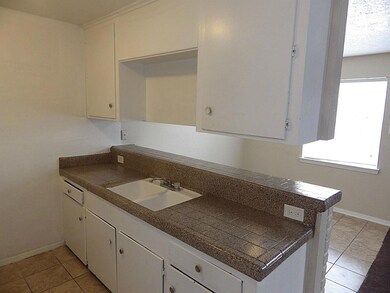 4503 Werner St unit 9, Houston, TX 77022 - photo 3