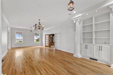 Formal Dining