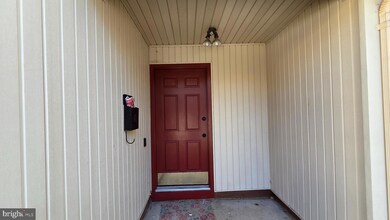 15277 Lodge Terrace, Woodbridge, VA 22191 - photo 3