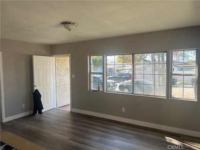 1116 McDonald Ave, Los Angeles, CA 90744 - photo 2