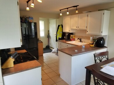 Modern Kitchen 2