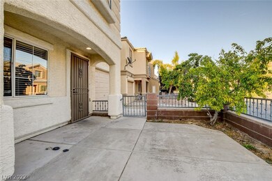 Front porch/courtyard
