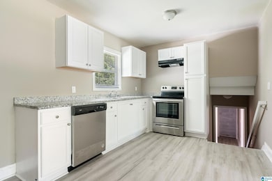 2347 Spencer Ln, Center Point, AL 35215 - photo 6