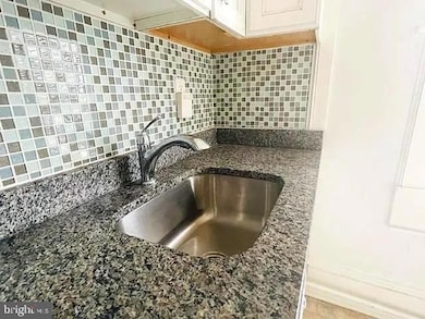 1112 N Eden St, Baltimore, MD 21213 - photo 3