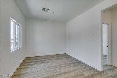 367 N 16th St unit 1, Las Vegas, NV 89101 - photo 4