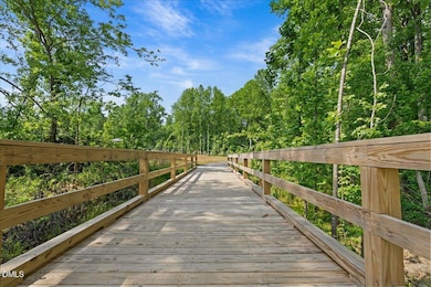 934 Kensley Grove Ln unit 60, Fuquay-Varina, NC 27526 - photo 3