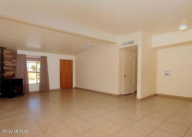1401 S Avenida Regulo-4