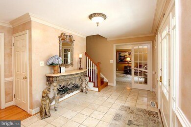 22218 Creekview Dr, Gaithersburg, MD 20882 - photo 4