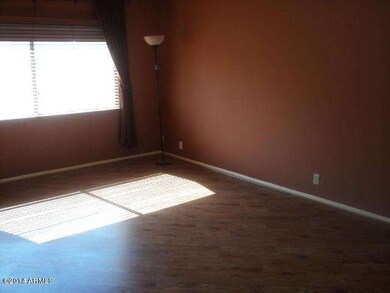 LARGE MASTER BEDROOM