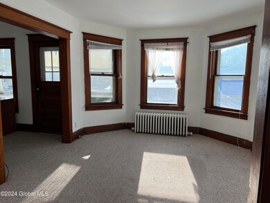 1 Woodbine Ave unit 2, Watervliet, NY 12189 - photo 5