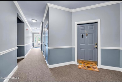 211 Mill Pond Way unit 25, Eatontown, NJ 07724 - photo 4